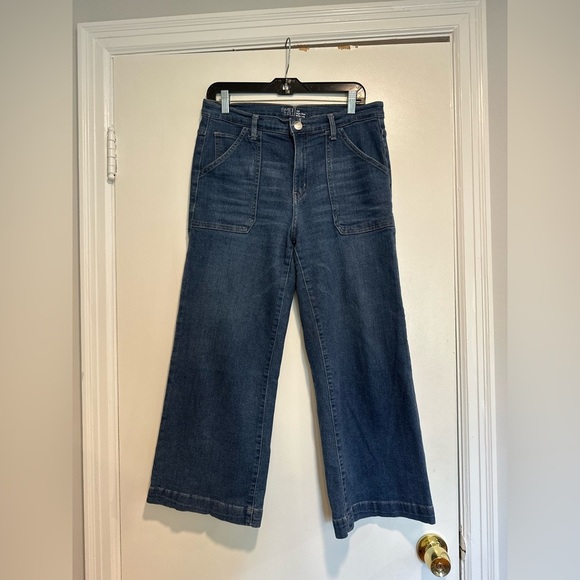 Time and Tru Womens Sz: 10 High Rise Wide Leg Cropped Capri Med Wash Jeans. - Picture 1 of 10